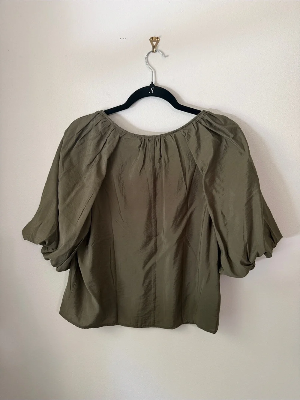 LOFT Olive Green Split V-Neck Puff Sleeve Top